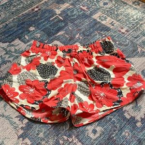 The North Face patterned shorts; size: S